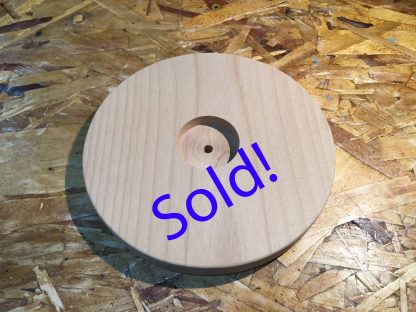 6.5" x 3/4" Alder circle with 1-5/8" x 3/8" countersunk and 1/4" hole